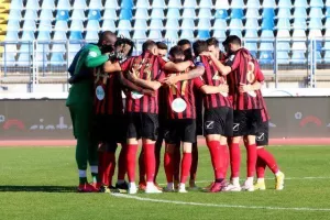 Ένας άβολος συμβιβασμός…