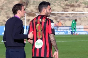 Ένας άβολος συμβιβασμός…