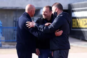 Έριξε... τριάρα στη Νέα Σαλαμίνα (φώτος)