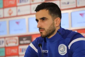 Κωστένογλου: "Στείλαμε αισιόδοξα μηνύματα/Στόχος η σταθερότητα" (Bίντεο/Φώτος)