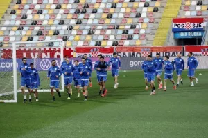 (ΦΩΤΟΣ) Η προπόνηση στο "HNK Rijeka Stadium"