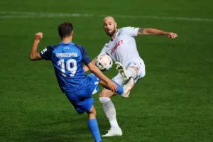 "Κόλλησαν" στο ντέρμπι Ομόνοια και Ανόρθωση (φώτος)