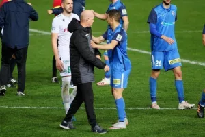 "Κόλλησαν" στο ντέρμπι Ομόνοια και Ανόρθωση (φώτος)