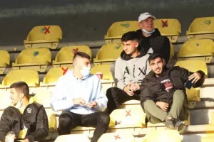 Από δυο δοκάρια και τελικά... δυο γκολ ο Μαέ και βήμα πρόκρισης η ΑΕΛ! (φώτος)