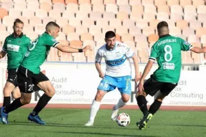Καθάρισε με Γκεριέρ, Νταμπό και συνεχίζει την... καταδίωξη (φώτος)