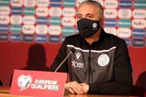 ΚΩΣΤΕΝΟΓΛΟΥ: "Τα πρώτα σημάδια είναι αισιόδοξα/ Δεν θέλω να είμαστε κομπάρσοι..." (ΒΙΝΤΕΟ)