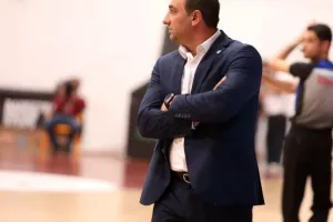 Συνέτριψε το ΑΠΟΕΛ και... έκανε το πρώτο βήμα (Φώτος)