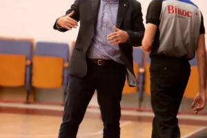 Συνέτριψε το ΑΠΟΕΛ και... έκανε το πρώτο βήμα (Φώτος)