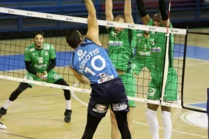 «Αγκάλιασε» τον τίτλο η Ομόνοια 