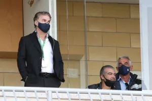 ΦΩΤΟΡΕΠΟΡΤΑΖ από το "αιώνιο”