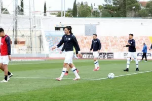 Στήνει τσαντίρι στα ημιτελικά! (φώτος)