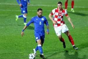 Πλήρωσε μια αδράνεια η Εθνική μας... (φώτος)