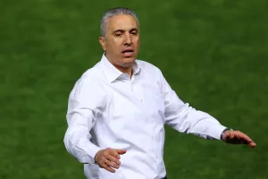 Οι έξι παίκτες που έκαναν το 3 στα 3 στο αρχικό σχήμα με Κωστένογλου 