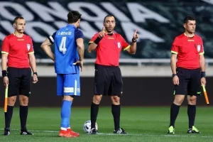 "Κόλλησαν" στο ντέρμπι Ομόνοια και Ανόρθωση (φώτος)