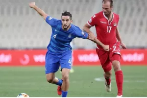 Εθνική: Ο Φαν'τ Σχιπ πήρε αποστάσεις από την ΕΠΟ, δείχνοντας ότι θέλει τους Σωκράτη και Μανωλά