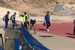 (ΦΩΤΟΣ/ΒΙΝΤΕΟ) Η άφιξη του ΑΠΟΕΛ 