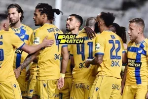 Έρχεται... με φόρα/ Τρία παραδείγματα