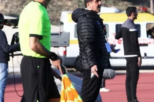 Ένας άβολος συμβιβασμός…