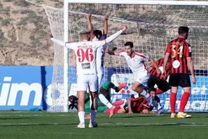 Ένας άβολος συμβιβασμός…