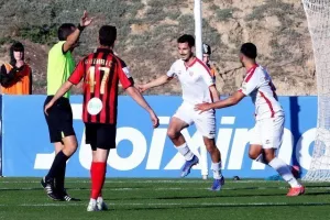 Ένας άβολος συμβιβασμός…