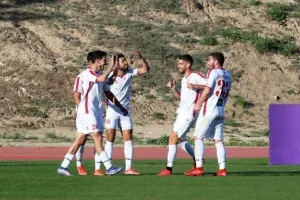 Ένας άβολος συμβιβασμός…