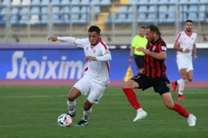 Ένας άβολος συμβιβασμός…