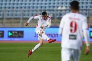 Ένας άβολος συμβιβασμός…