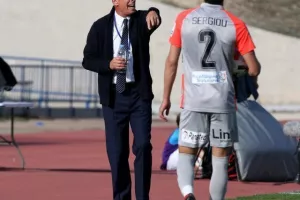 Έριξε... τριάρα στη Νέα Σαλαμίνα (φώτος)