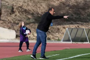 Έριξε... τριάρα στη Νέα Σαλαμίνα (φώτος)