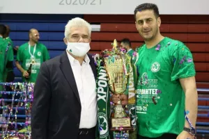 ΦΩΤΟΣ/Σήκωσε το 5ο με το απόλυτο η Ομόνοια!