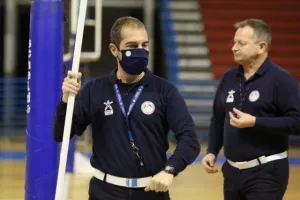 Τρένο... με σπασμένα φρένα η Ομόνοια (φώτος)
