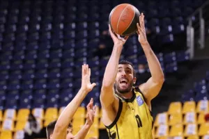 «Η ΑΕΚ παραμένει πολύ καλή ομάδα παρά τα προβλήματα»