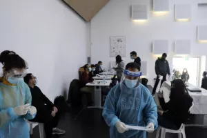 42 κρούσματα σε σχολεία