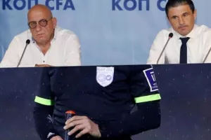 Tα... είδαν Κούμας και Μάζιτς