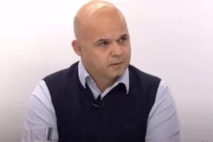 Ε. Χαμπουλλάς για όλα: "Επιθυμώ την παραμονή του Τιμούρ/Δίνω άριστα στην Διοίκηση μας"