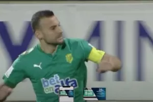 Τρισκόφσκι από... τα αποδυτήρια (βίντεο)