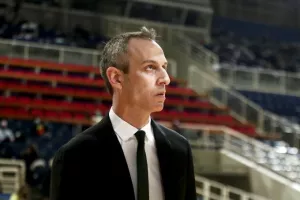 Κάτας: «Βλέπουμε το πόσο θα βοηθήσει ο Χεζόνια»