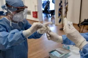 (ΚΥΠΡΟΣ) 365 νέα κρούσματα - Ένας θάνατος