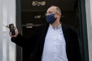 "Προσπαθώ να είμαστε ενωμένοι, αλλά δεν φτάνει ένας για αυτό"