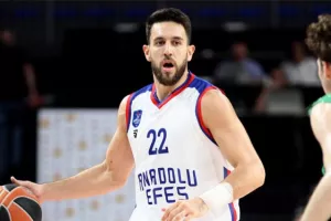 Ενας Μίτσιτς, όλη η «πράσινη» περιφέρεια