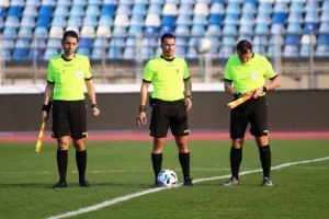 0/3 Φελλάς