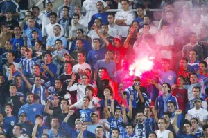 Το μήνυμα στους Ομονοιάτες από τους ΜΑΧΗΤΕΣ το 2004