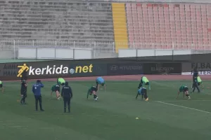 Παίζει με ΑΕΚ, σκέφτεται... ΑΕΛ