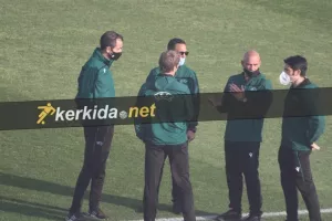 Oι Κύπριοι ρεφ ξεναγούν τους Ιταλούς στο ΜΑΚ