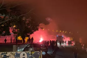 "ΝΤΟΥ" στο λεωφορείο: "Aντε γεια, πρωτάθλημα ξανά..."(φώτος/βίντεο)