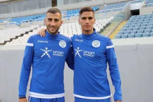 Ευχές στη μαμά/Πιέρος