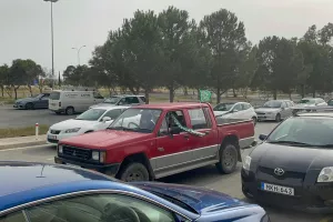 (ΒΙΝΤΕΟΣ/ΦΩΤΟΣ KERKIDA) Χαμό... οι Ομονοιάτες στην συνοδεία της αποστολής