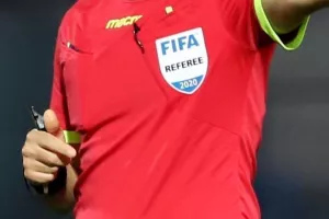 3/3 με τους ΡΕΦ!!!/Περίεργες κινήσεις...