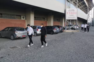 ΑΠΟΛΛΩΝ/Στο Τσίρειο με ιδιωτικά αυτοκίνητα-Ποιος ο λόγος (βίντεο/φώτος)
