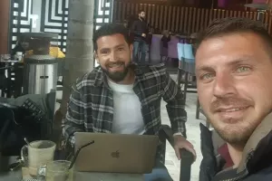 Κάτι… «ψήνουν»